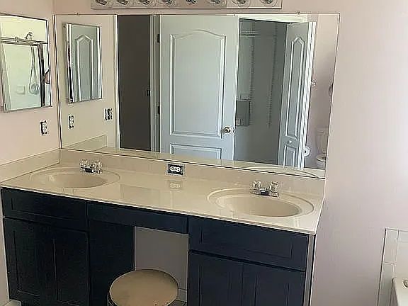2nd image of 4815 Pennecott Way