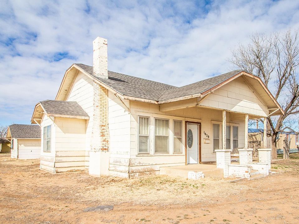 1020 S Wall St, Floydada, TX 79235 MLS 202302288 Zillow