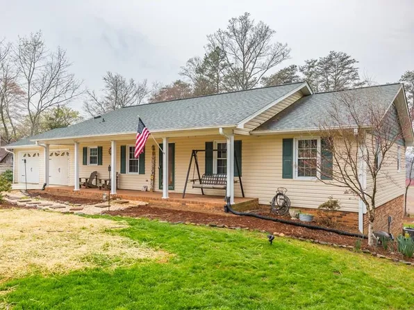 1134 Red Bank Rd, Germanton, NC 27019