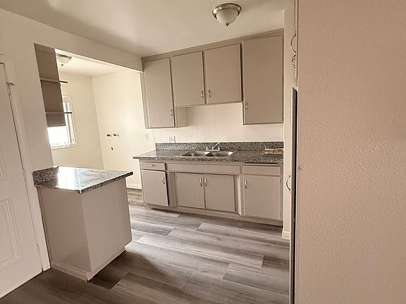 4th image of 238 N Gold Canyon St #S306