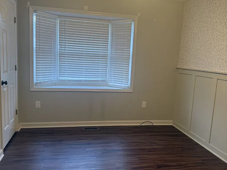 8310 Prince Edward Rd — Photo 9