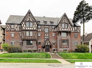 4907 Davenport St APT 10, Omaha, NE 68132