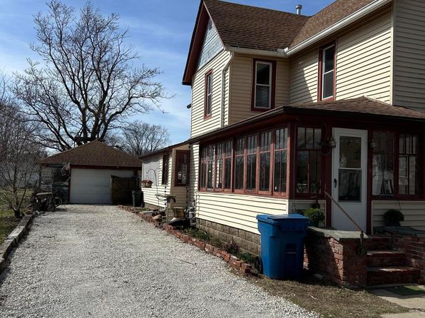 310 S Ohio St, Remington, IN 47977