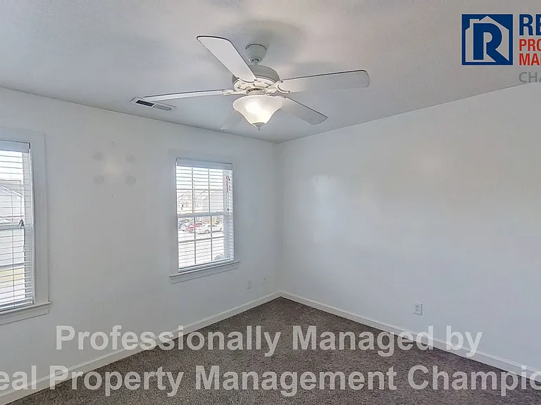 102 Springwood Dr — Photo 11