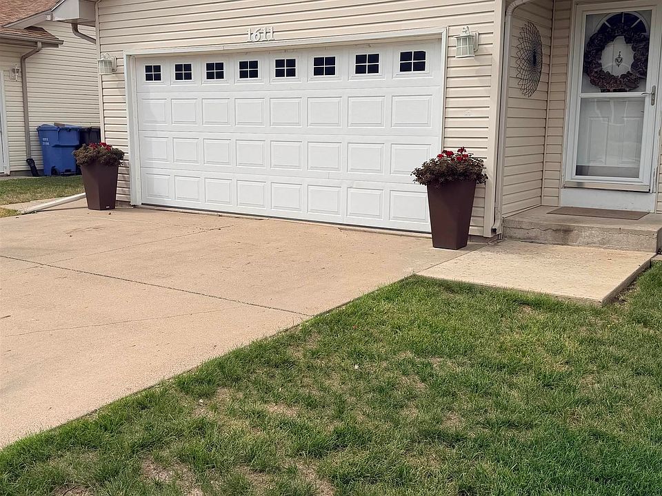 1st image of 1611 Sunset Dr SW
