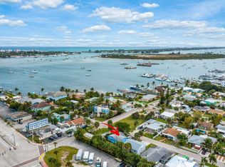 260 E 25th St, Riviera Beach, FL 33404