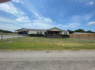 8670 Alamo St, Chouteau, OK 74337