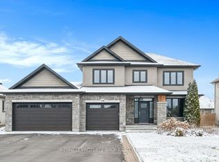 110 Talos Cir, Ottawa, ON K0A2Z0