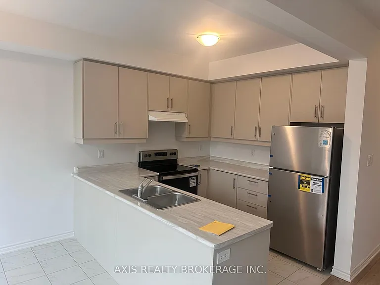 7456 Baycrest Cmn — Photo 7