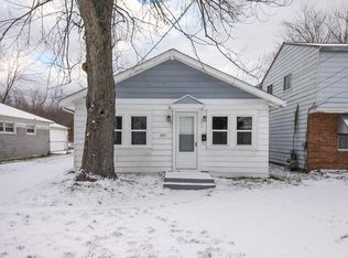 1051 Center Rd, Eastlake, OH 44095