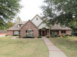 2416 Shady Grove Ct, Bartlesville, OK 74006