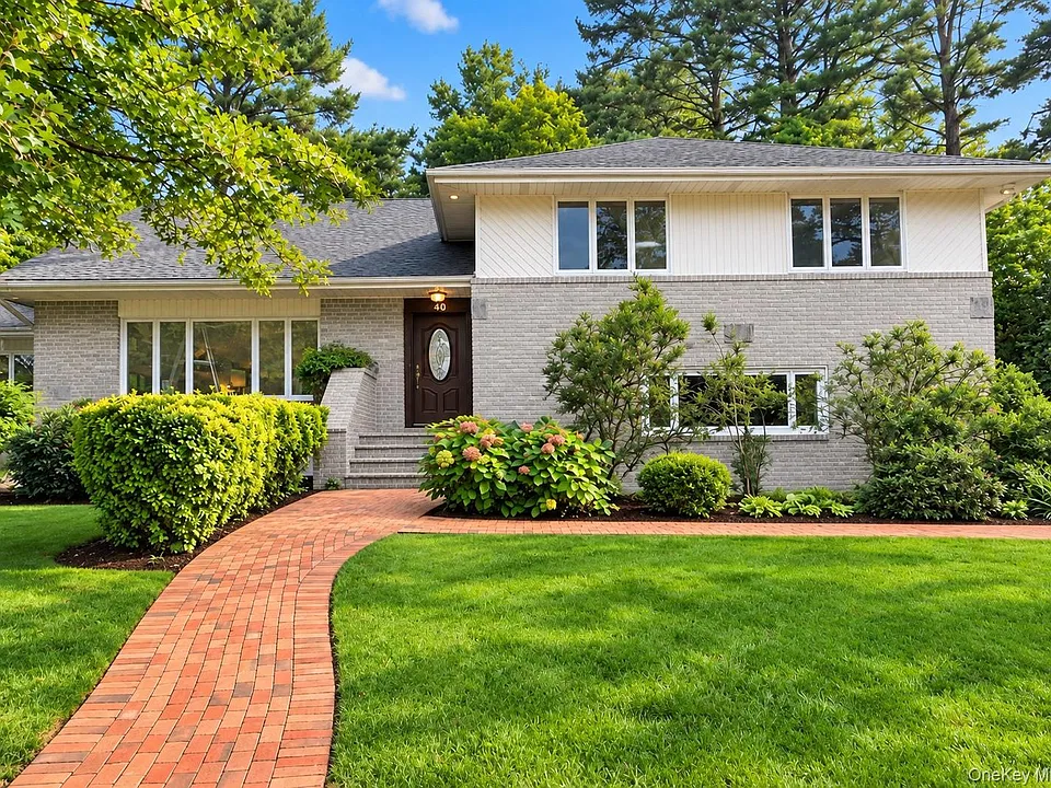 40 Pool Dr