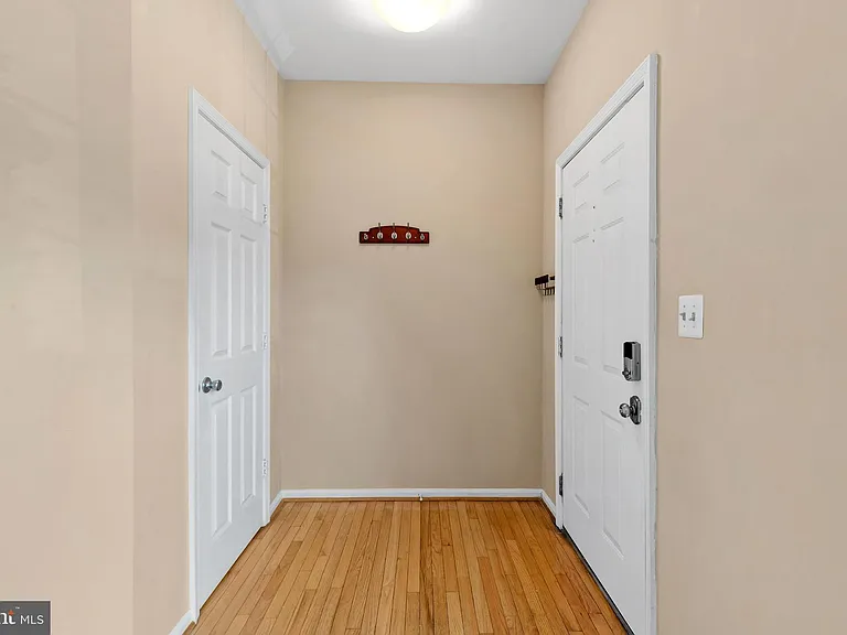 13129 Englishwood Ln — Photo 3