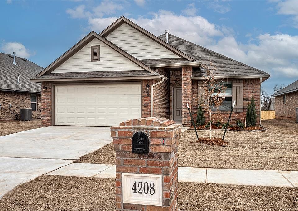 1st image of 4208 Royal Garden Dr