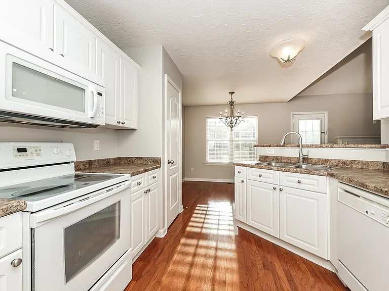 4032 Pineorchard Pl — Photo 7