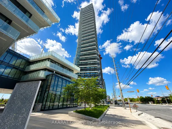 448 Burnhamthorpe Rd W, Mississauga, ON