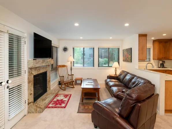1428 Cottonwood Condominium Dr, Sun Valley, ID 83353