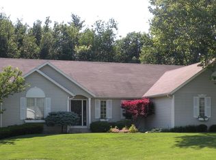 12283 White Pine Dr, Allendale, MI 49401