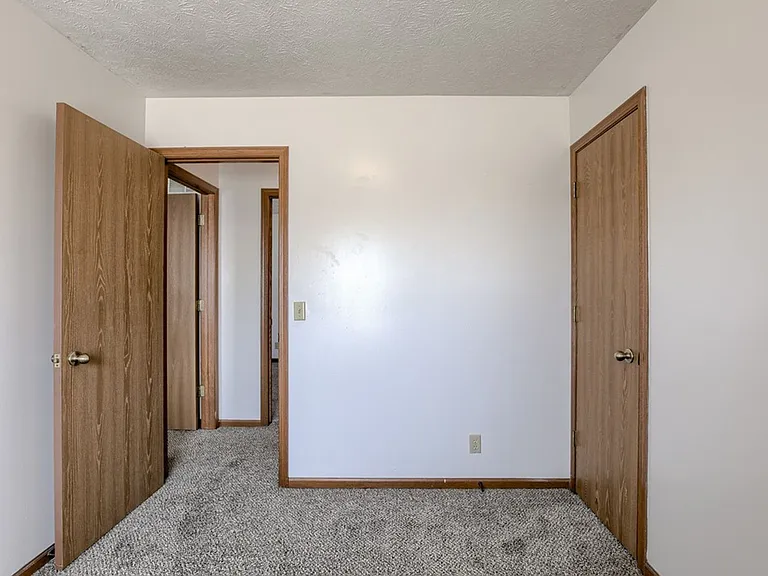 2941 NW 8th St — Photo 12