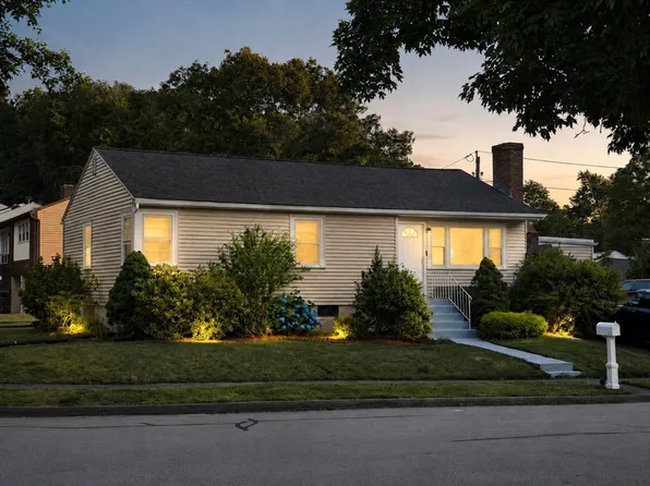 10 Pine Tree Ln, Worcester, MA 01609