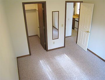 5th image of 2229 Woodleaf St