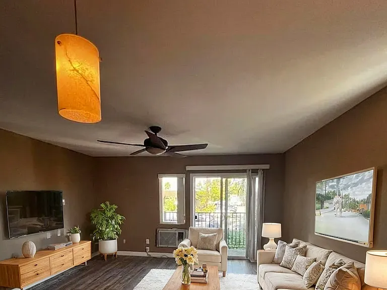4860 Rolando Ct — Photo 2