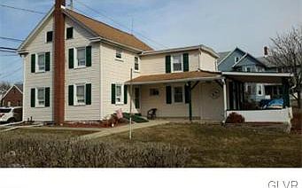 1st image of 207 N Main St