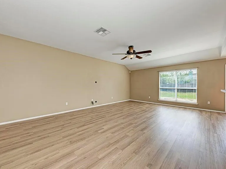 1203 Tricia Cv — Photo 9