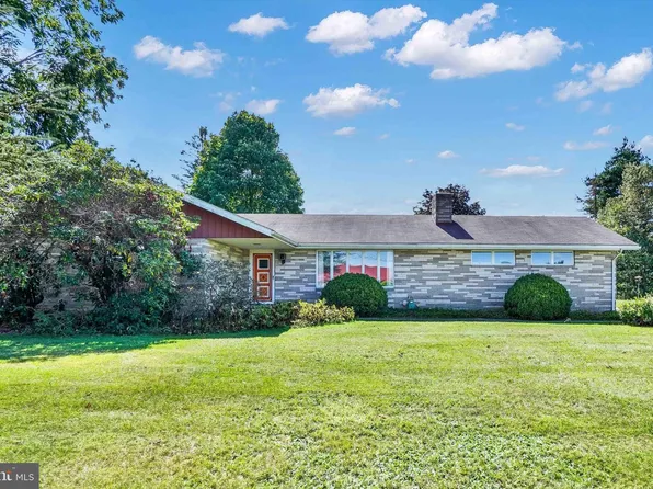 4540 Biesecker Rd, Thomasville, PA 17364