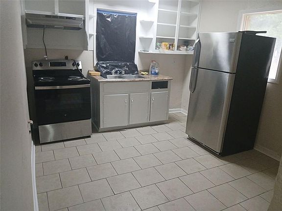 3rd image of 434 Mellon St