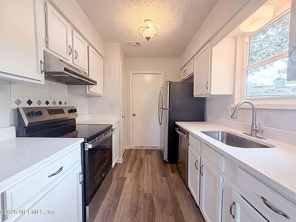 2nd image of 1832 BLARNEY Circle