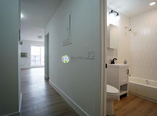 742 E 6th St #13, Boston, MA 02127