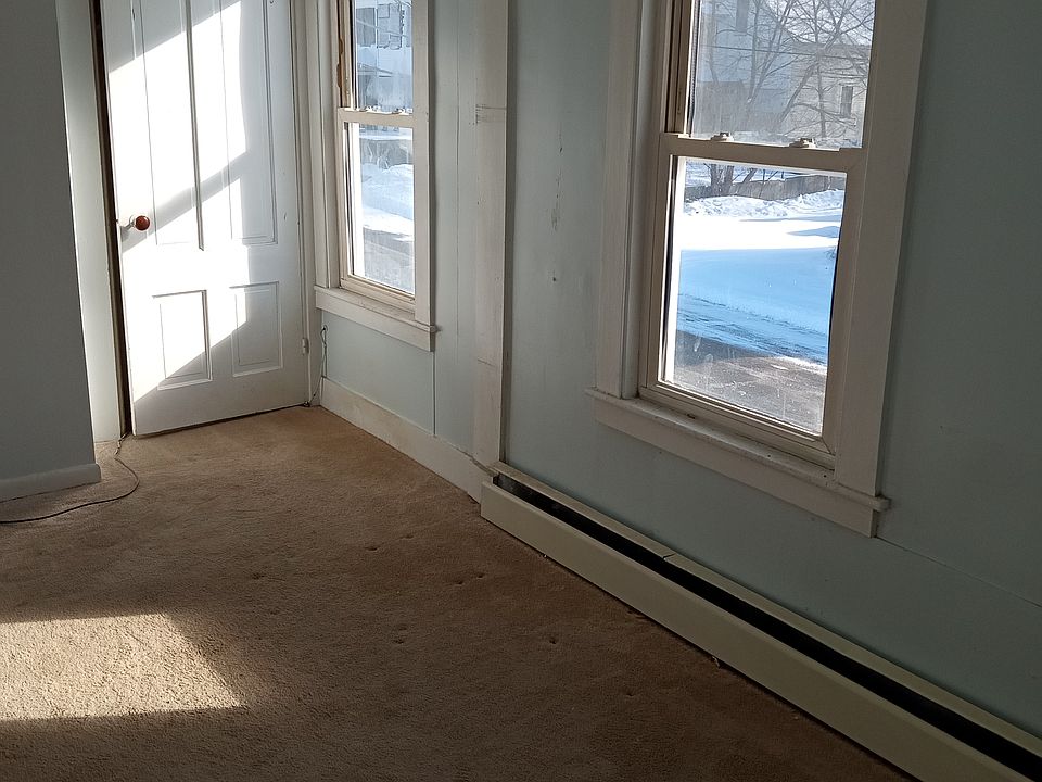 2nd image of 20 Wheeler St