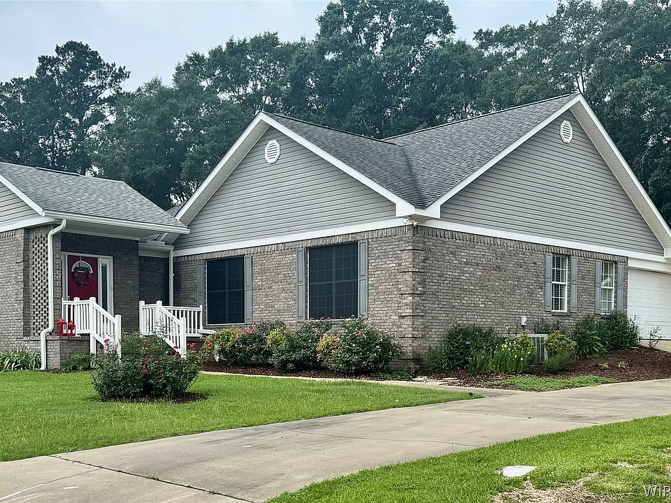 1st image of 595 Plantation Dr