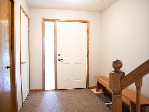 4th image of 14381 Davenport Ave