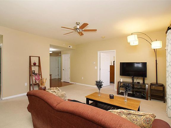 5th image of 6 Monarch Trace Ct APT 205