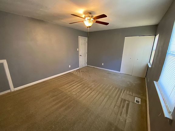 3rd image of 707 Lake Edward Dr