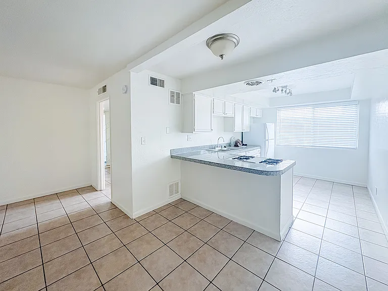 2417 E Campbell Ave #11A — Photo 16