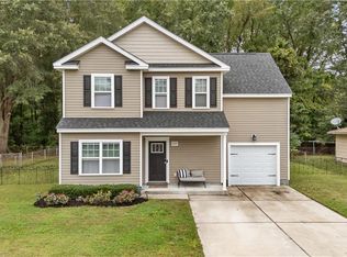 1337 King Arthur Dr, Chesapeake, VA 23323