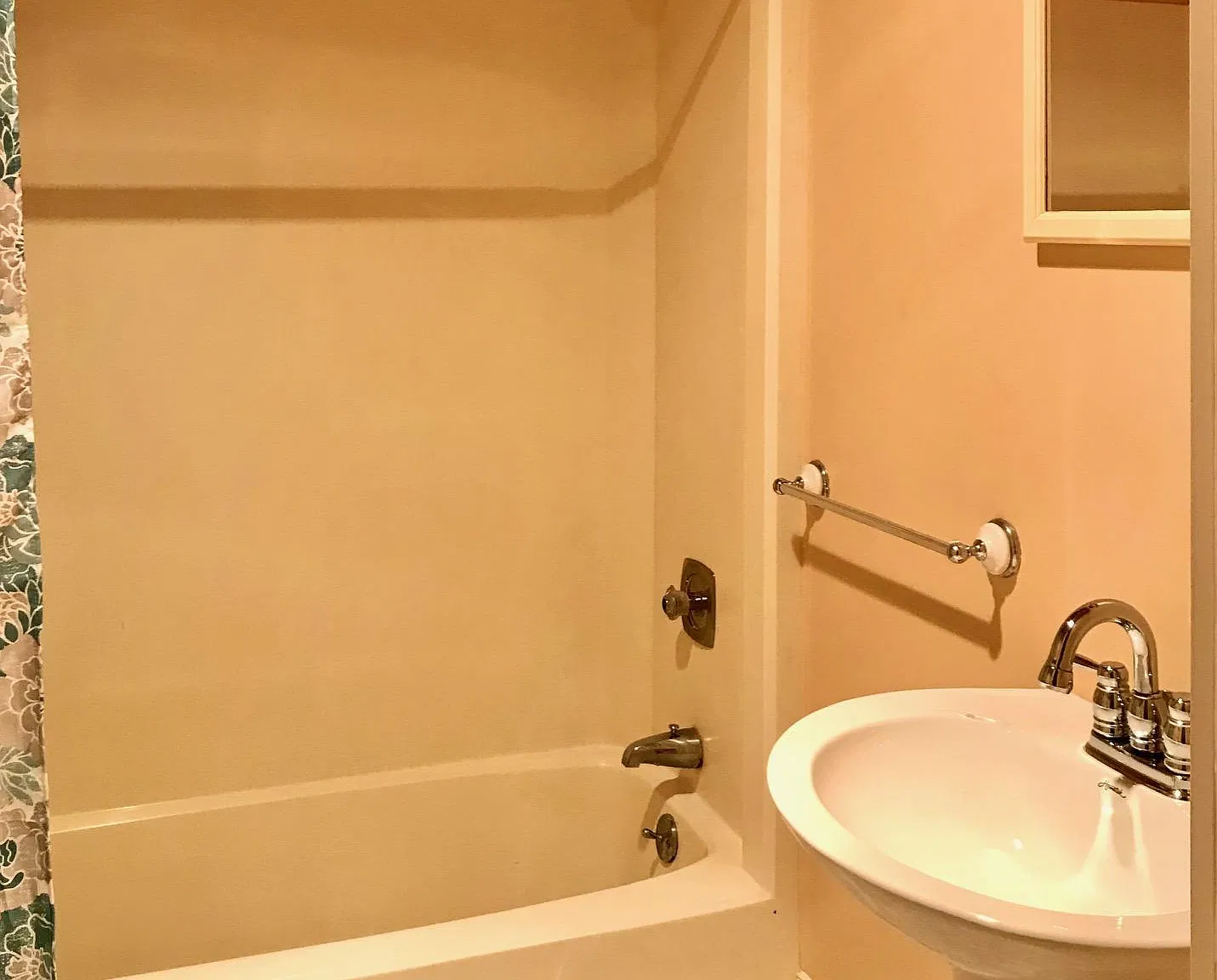 1 bed, $1,350 — Photo 4