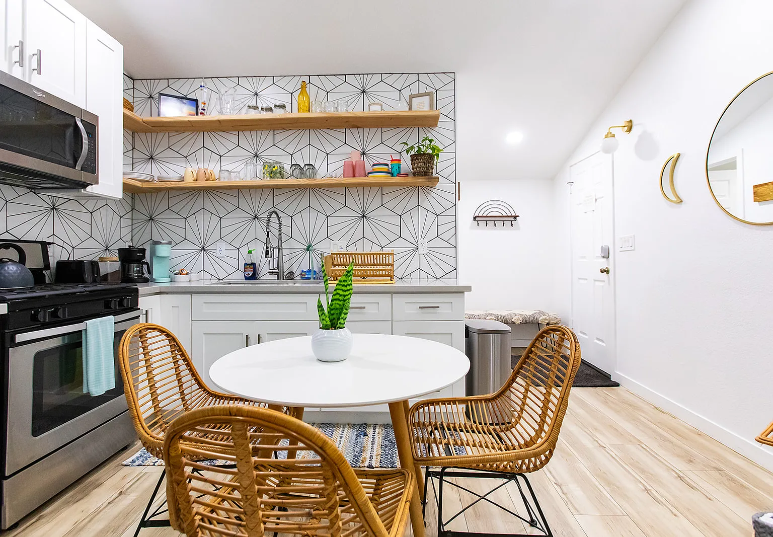 1 bed, $3,400 — Photo 2