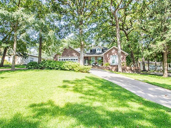 2nd image of 561 Hideaway Ln E