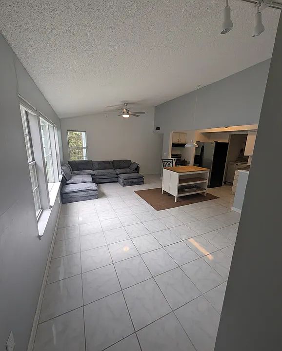 1st image of 2603 SW Archer Rd #B388
