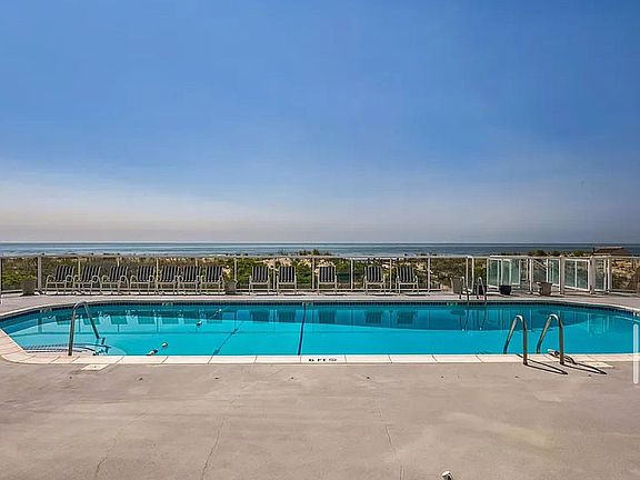 5th image of 111 S 16th Ave APT 207