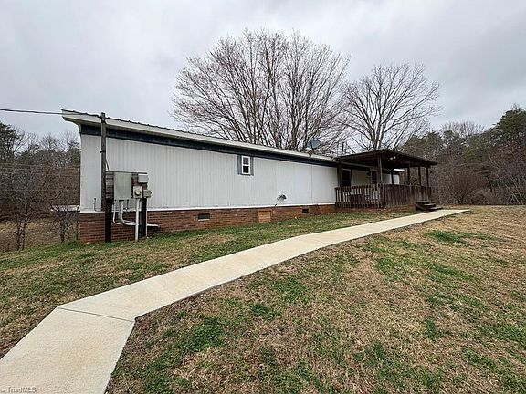 2nd image of 329 Graystone Rd