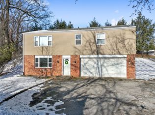 1370 Parkway Rd, Pittsburgh, PA 15237