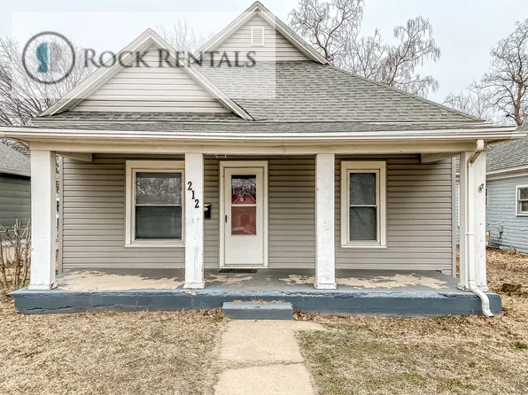 212 E 9th Ave, Hutchinson, KS 67501