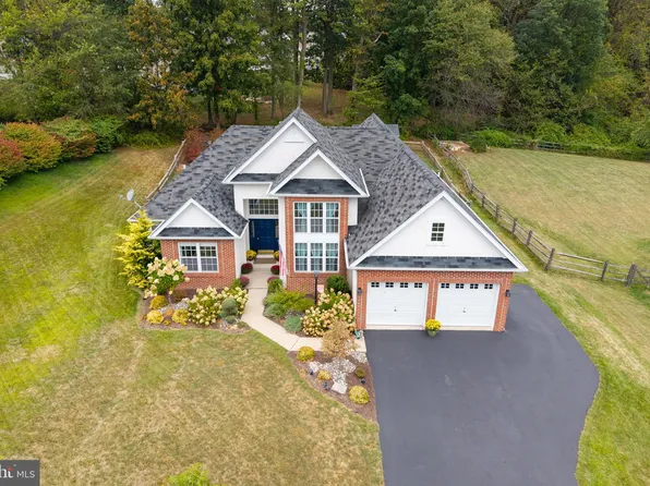 115 Durham Dr, Coatesville, PA 19320