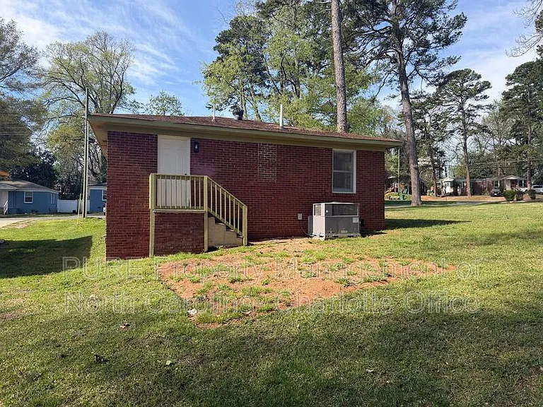 1732 Newland Rd — Photo 26