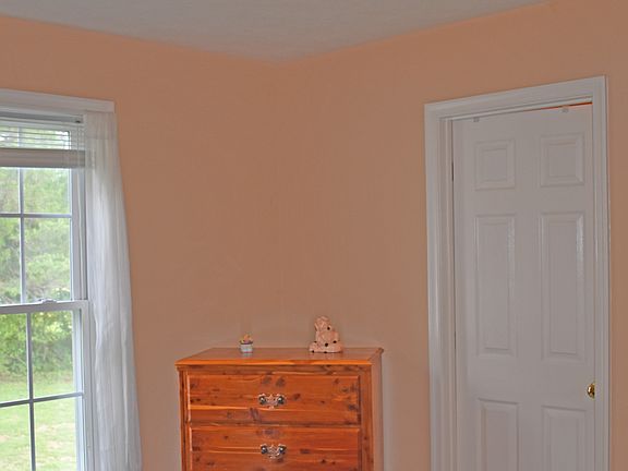 3rd image of 10401 Wisteria Dr